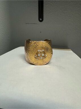Vintage Gerard Yosca Hammered Brass Cuff Bracelet with Crystal Paw Accent